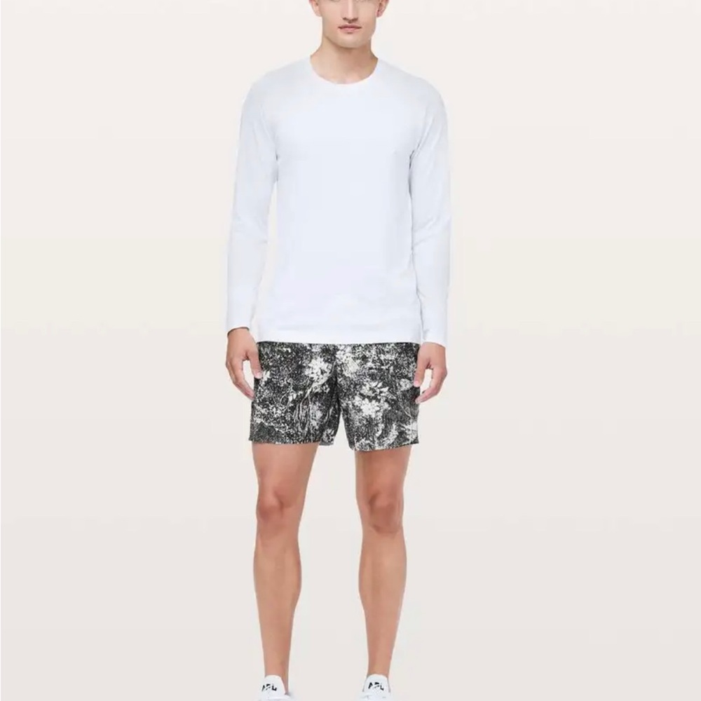NWOT - Lululemon Channel Cross Short *7" Updated Wildwood Multi Black | SIZE: M - Picture 4 of 7